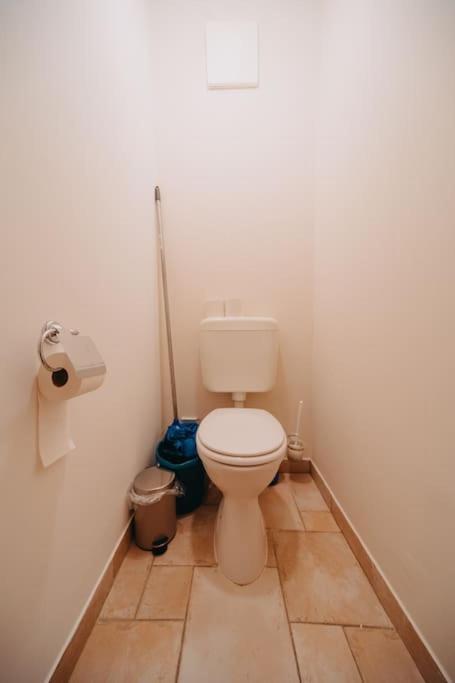 Orangehomes One Bedroom Art Apartment Будапеща Екстериор снимка