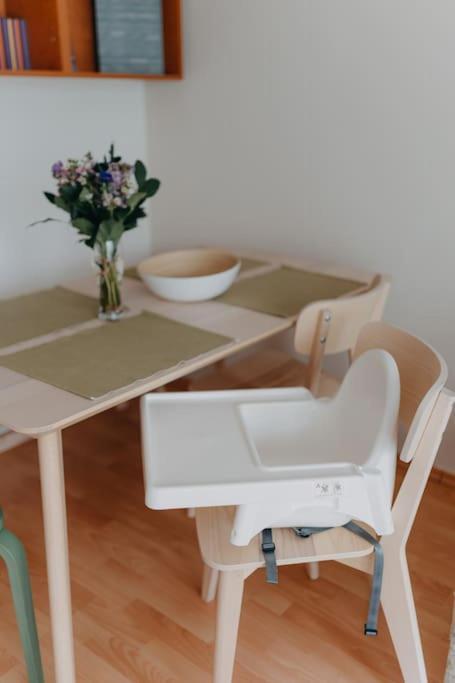Orangehomes One Bedroom Art Apartment Будапеща Екстериор снимка