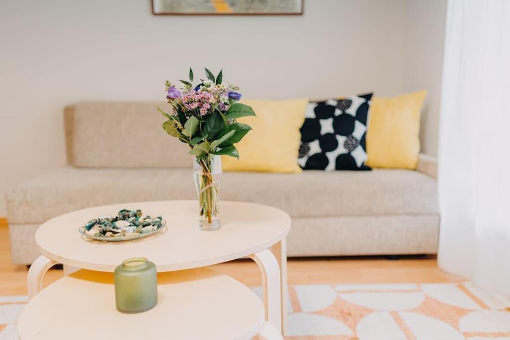 Orangehomes One Bedroom Art Apartment Будапеща Екстериор снимка