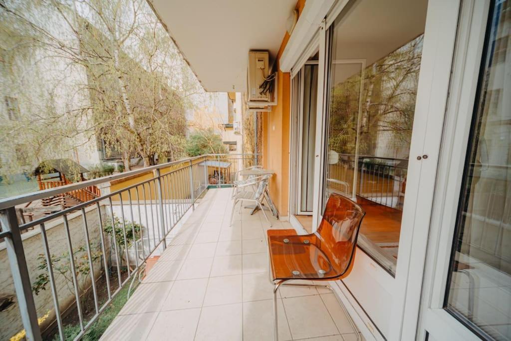 Orangehomes One Bedroom Art Apartment Будапеща Екстериор снимка